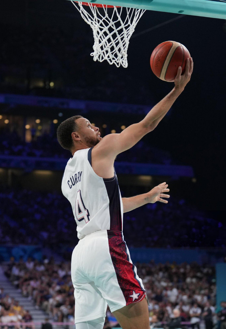 他果断在被 他果断在被